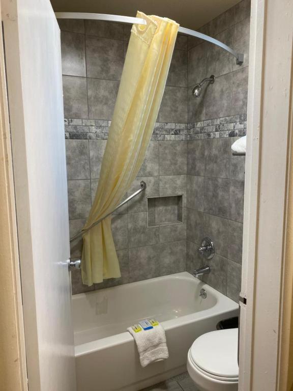 Single Room with Private Bathroom
